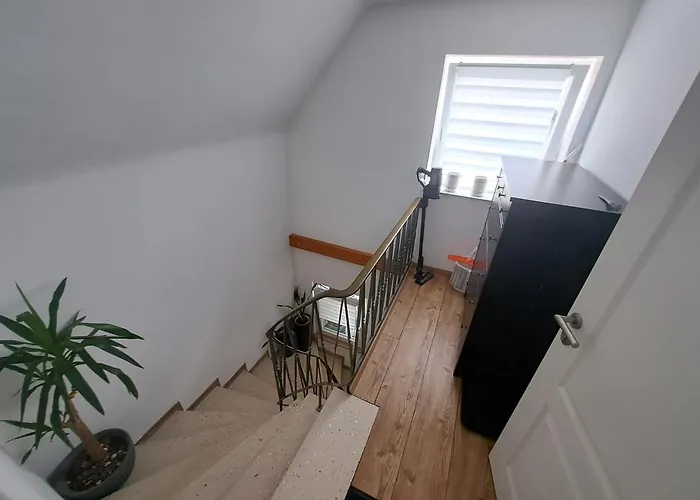 Wunderschoenes 2 Inkl. Parkplatz